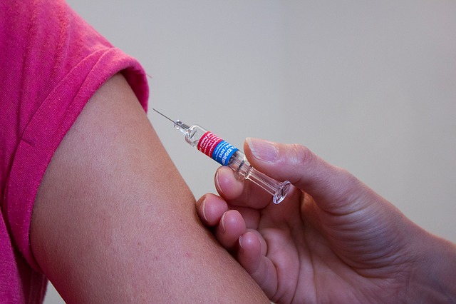 Źródło zdjęcia: https://www.mp.pl/pacjent/grypa/grypasezonowa/48105,szczepionki-przeciwko-grypie-sezonowej