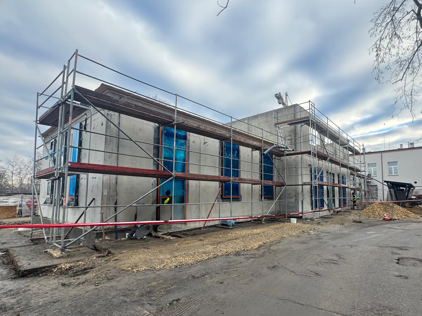 Przebudowywany budynek